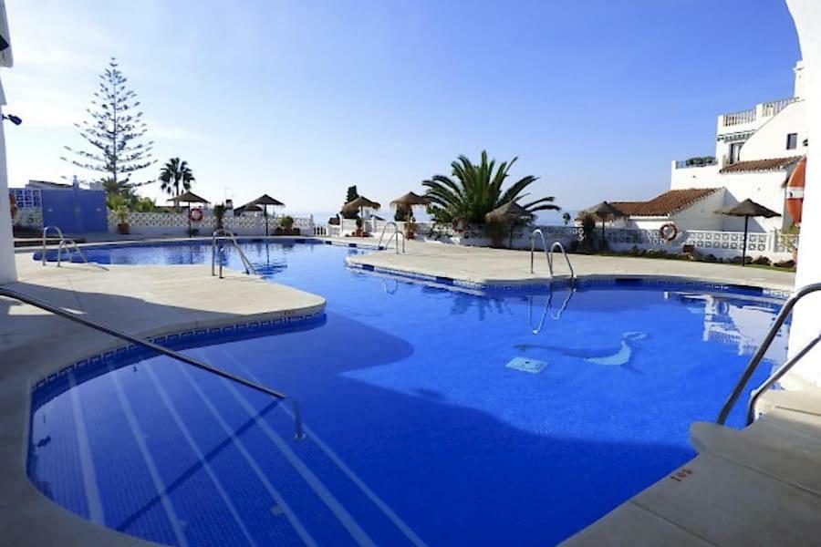 Hotel Bajamar Ancladero Playa Nerja Exterior foto