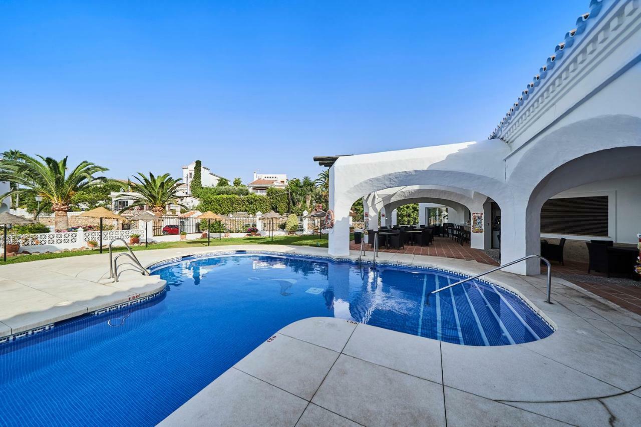 Hotel Bajamar Ancladero Playa Nerja Exterior foto