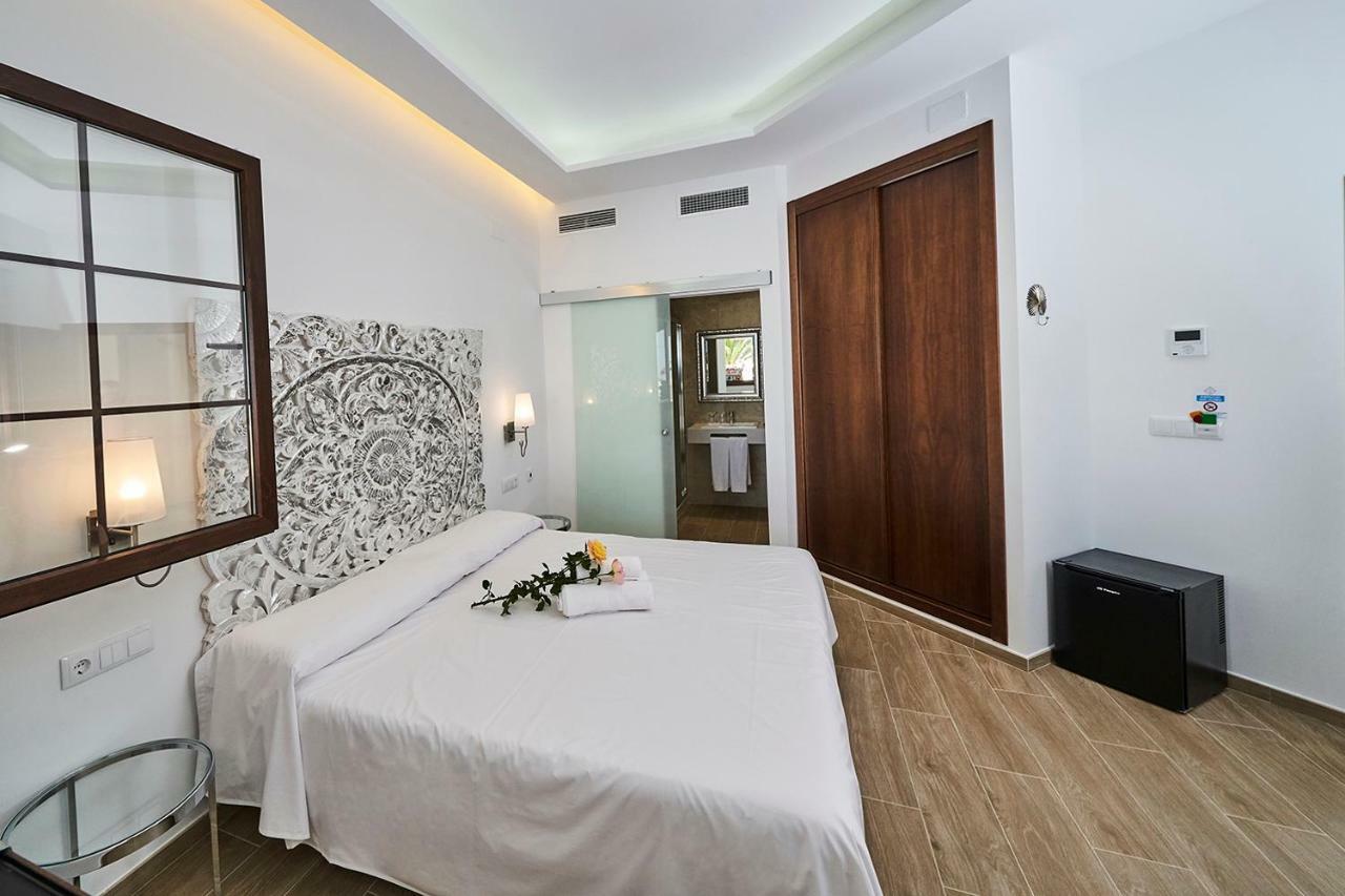 Hotel Bajamar Ancladero Playa Nerja Exterior foto